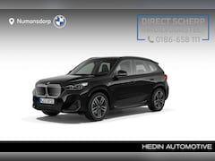 BMW iX1 - eDrive20 | M-Sport | 19" | Trekhaak | Panorama | Camera