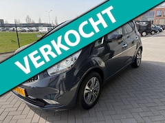 Kia Venga - 1.6 CVVT Dynamic plus camers 16 inch navigatie stoelen stuur verwarming