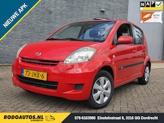 Daihatsu Sirion 2 - 1.0-12V Premium 5Drs Boekjes 43dkm ✅