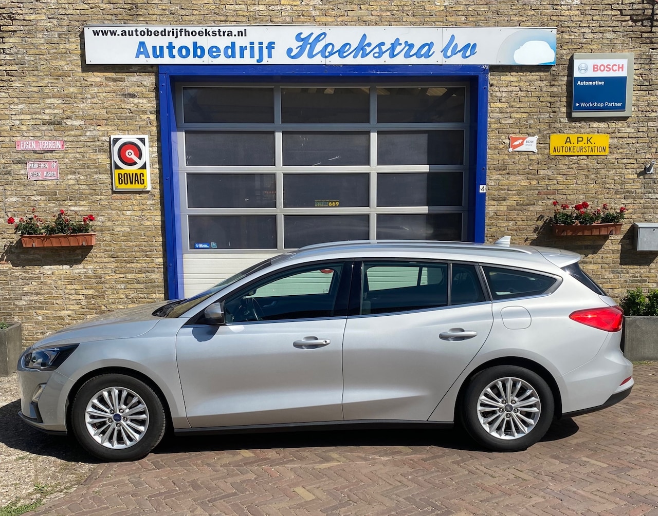 Ford Focus Wagon - 1.5 EcoBoost Titanium Business 1.5 EcoBoost Titanium Business - AutoWereld.nl