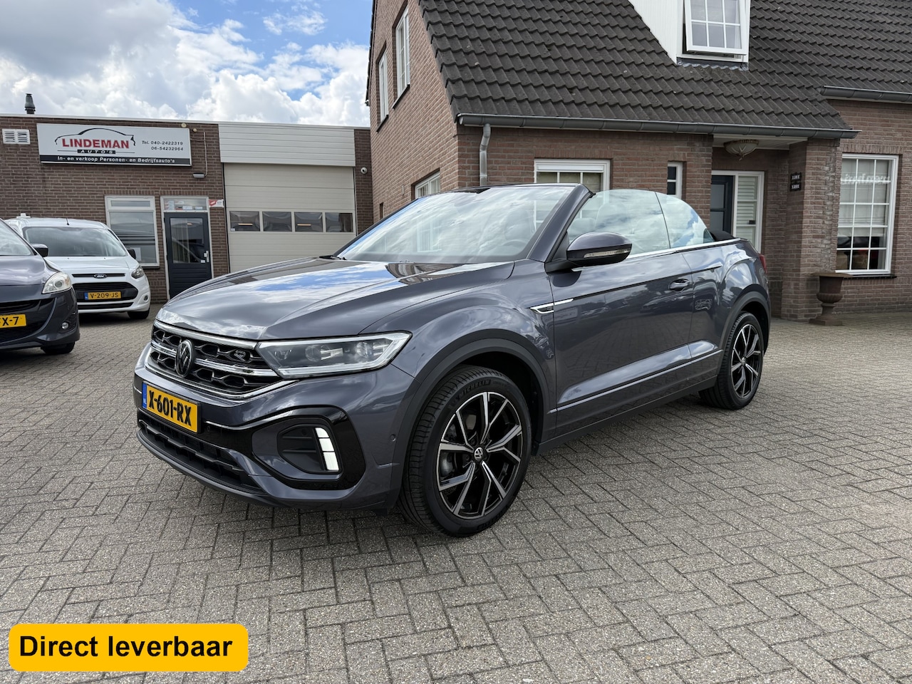 Volkswagen T-Roc Cabrio - 1.5 TSI R-Line Aut. Stoel+Stuurverw. 18" - AutoWereld.nl