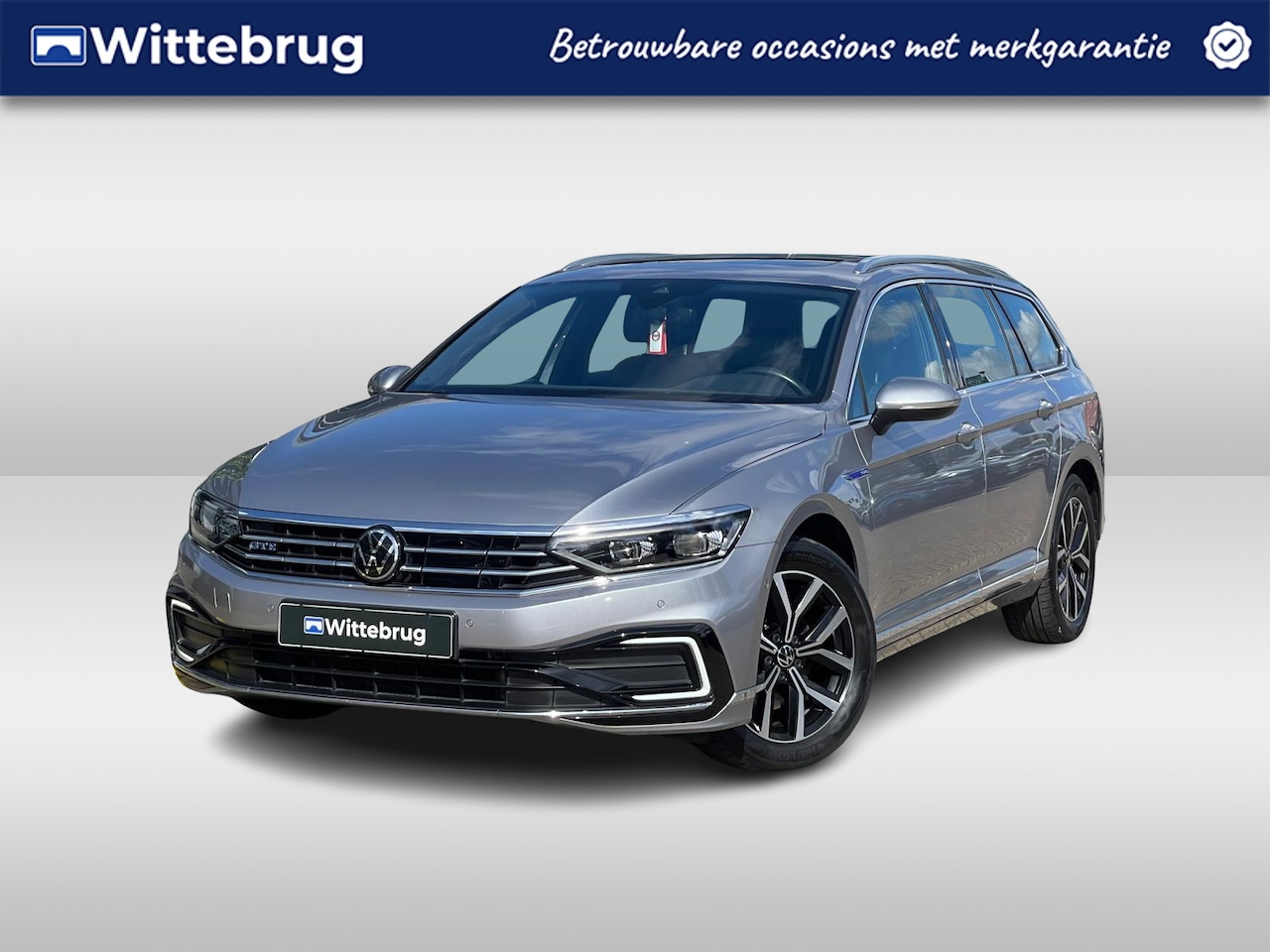 Volkswagen Passat Variant - 1.4 TSI PHEV 218PK DSG GTE Business / Panoramadak / Matrix Led / Digital Cockpit Pro / 18' - AutoWereld.nl
