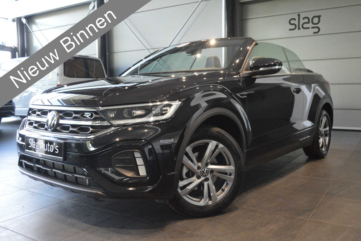 Volkswagen T-Roc Cabrio - 1.5 TSI 3X R-LINE navi clima cruise trekhaak 150 pk !! - AutoWereld.nl