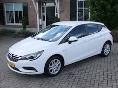 Opel Astra - 1.6 CDTI Innovation Pdc V+A, Navi , Bluetooth enz