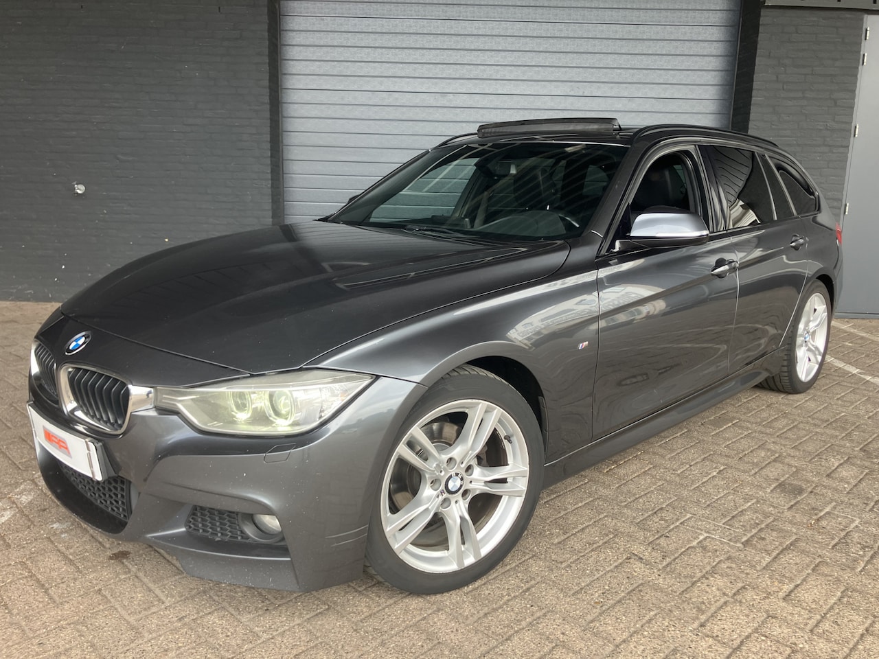 BMW 3-serie Touring - 318d M PANO-XENON-LEDER-VOLL - AutoWereld.nl