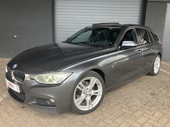 BMW 3-serie Touring - 318d M PANO-XENON-LEDER-VOLL