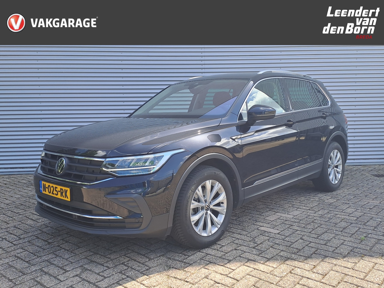 Volkswagen Tiguan - 1.5 TSI Life Business | Cruise control adaptief | Navi | Camera | Apple carplay | Andriod - AutoWereld.nl