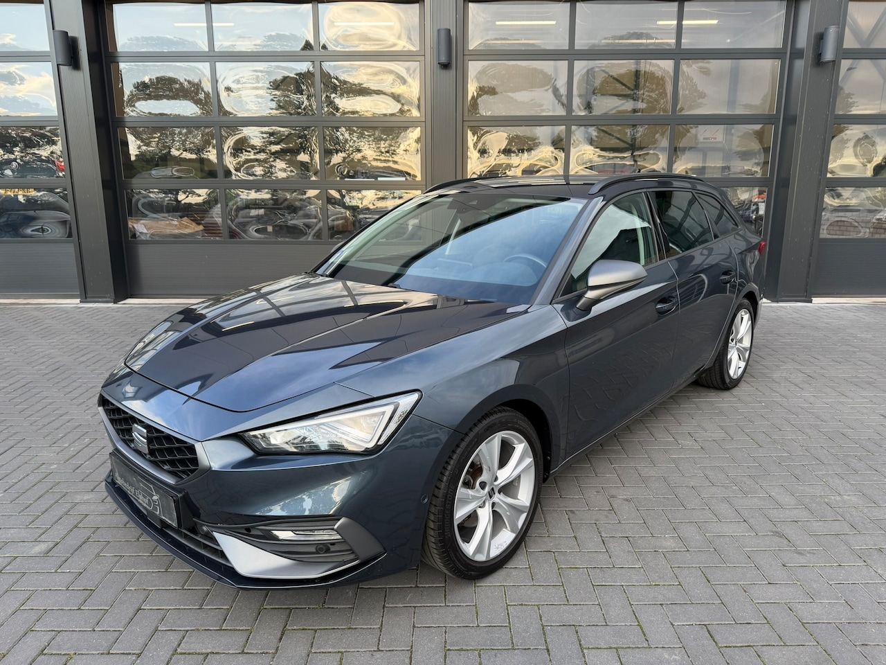 SEAT Leon Sportstourer - FR 1.5 TSI - AutoWereld.nl