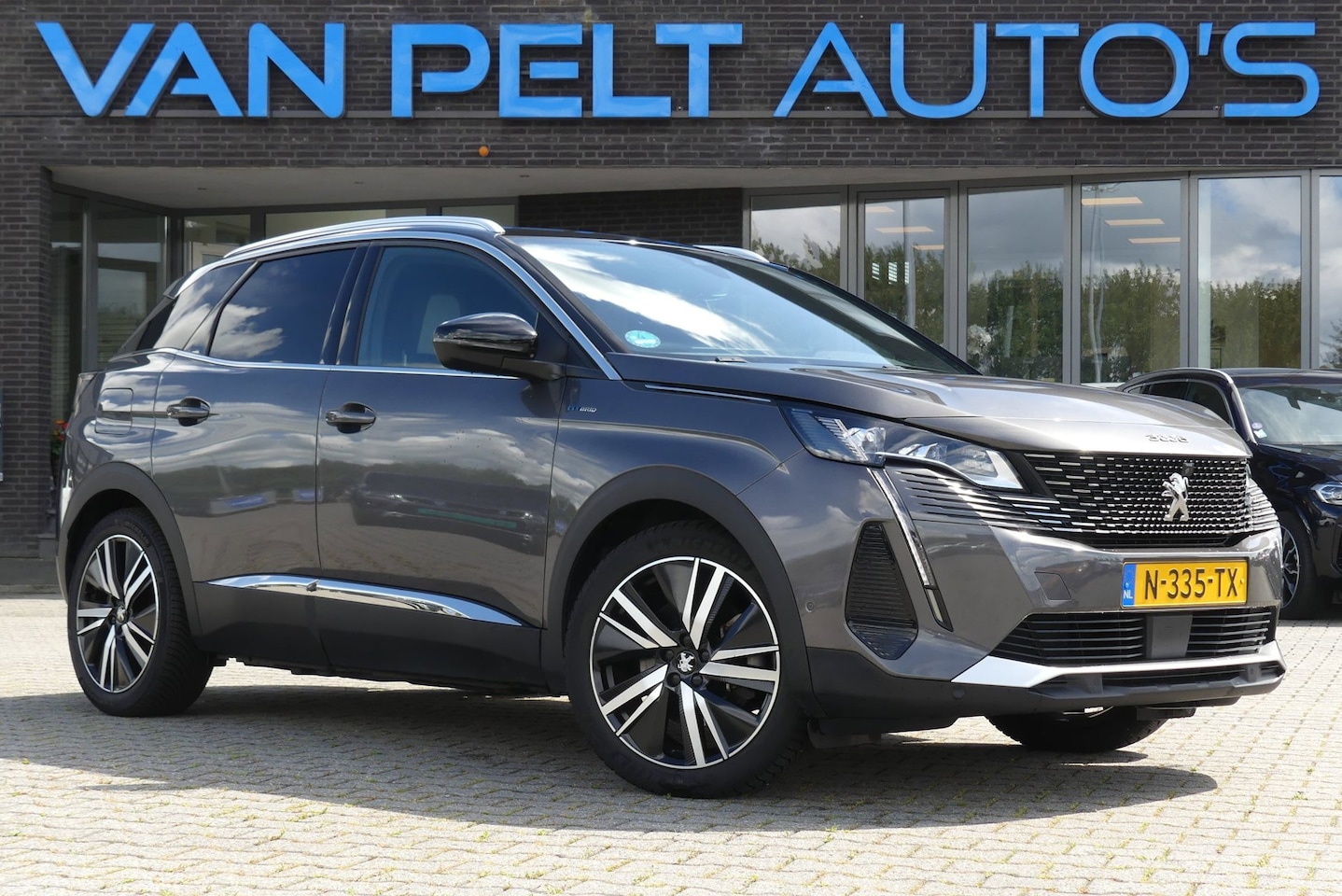 Peugeot 3008 - 1.6 Hybrid 225PK EAT-8 Blue Lease GT / Stoelverwarming / Focal - AutoWereld.nl