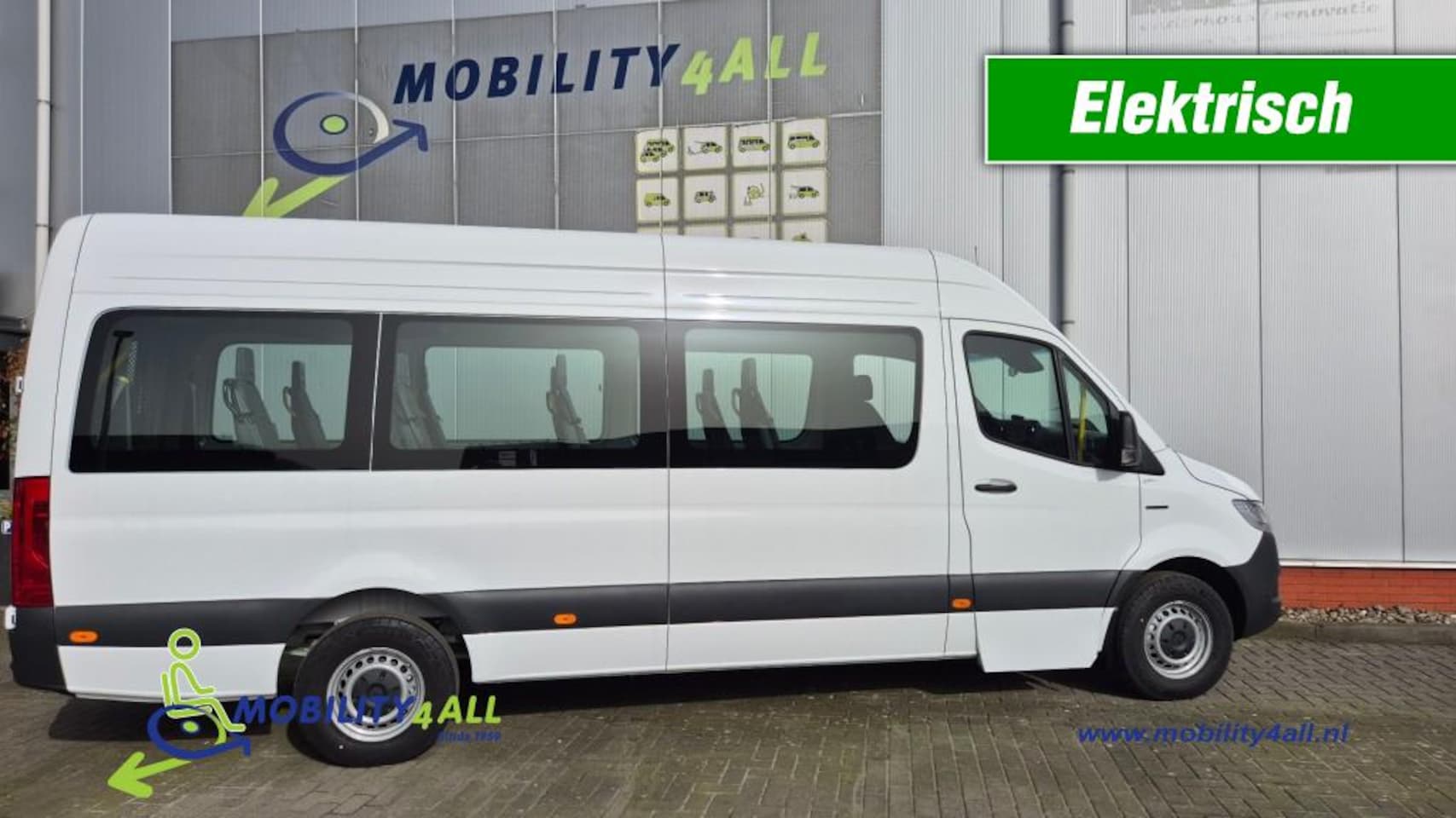 Mercedes-Benz eSprinter - ROLSTOELBUS / 4250kg / B-rijbewijs / grootste Accu /snelladen - AutoWereld.nl