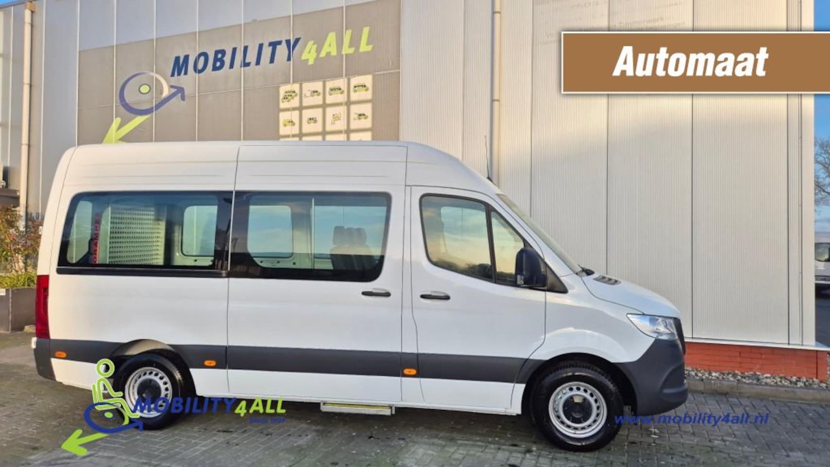 Mercedes-Benz Sprinter - 9-persoons Rolstoelbus met e-lift  Incl- BPM - AutoWereld.nl