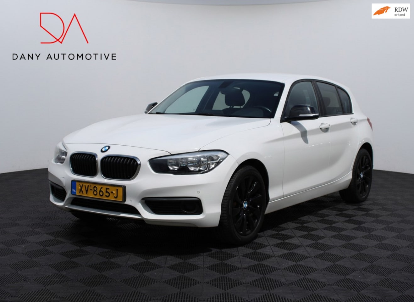 BMW 1-serie - 116i LEDER I CRUISE I STOELVERW. I PDC V+A I - AutoWereld.nl