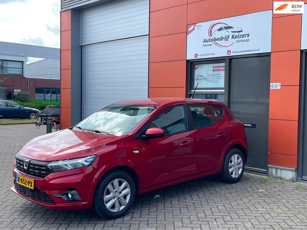 Dacia Sandero - 1.0 TCe 90 Comfort APK AIRCO CRUISE CARPLAY - AutoWereld.nl