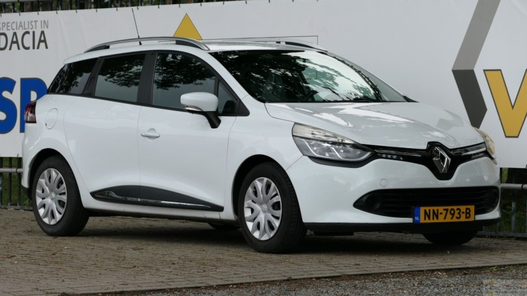 Renault Clio Estate - Estate TCe 90 Expression - AutoWereld.nl