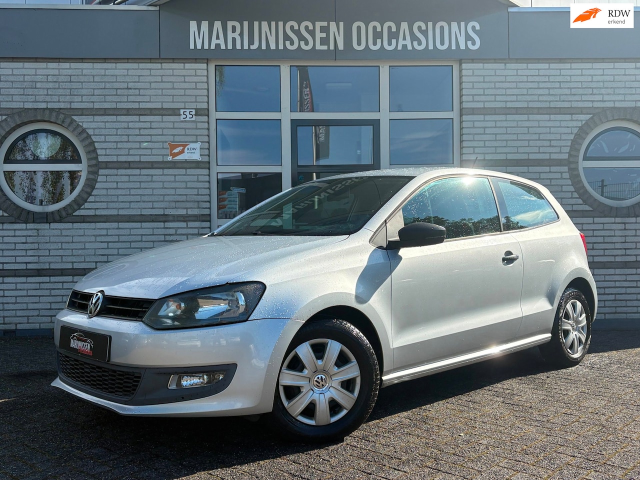 Volkswagen Polo - 1.2 Easyline |Airco,CarPlay| Nieuwe APK! - AutoWereld.nl