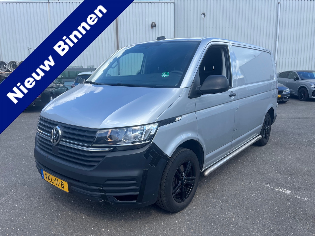 Volkswagen Transporter - 2.0 TDI L1H1 28 3 Persoons / Airco / Cruise Controle - AutoWereld.nl