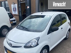Toyota Aygo - 1.0 VVT-I ACCESS AIRCO APK 8-6-2027