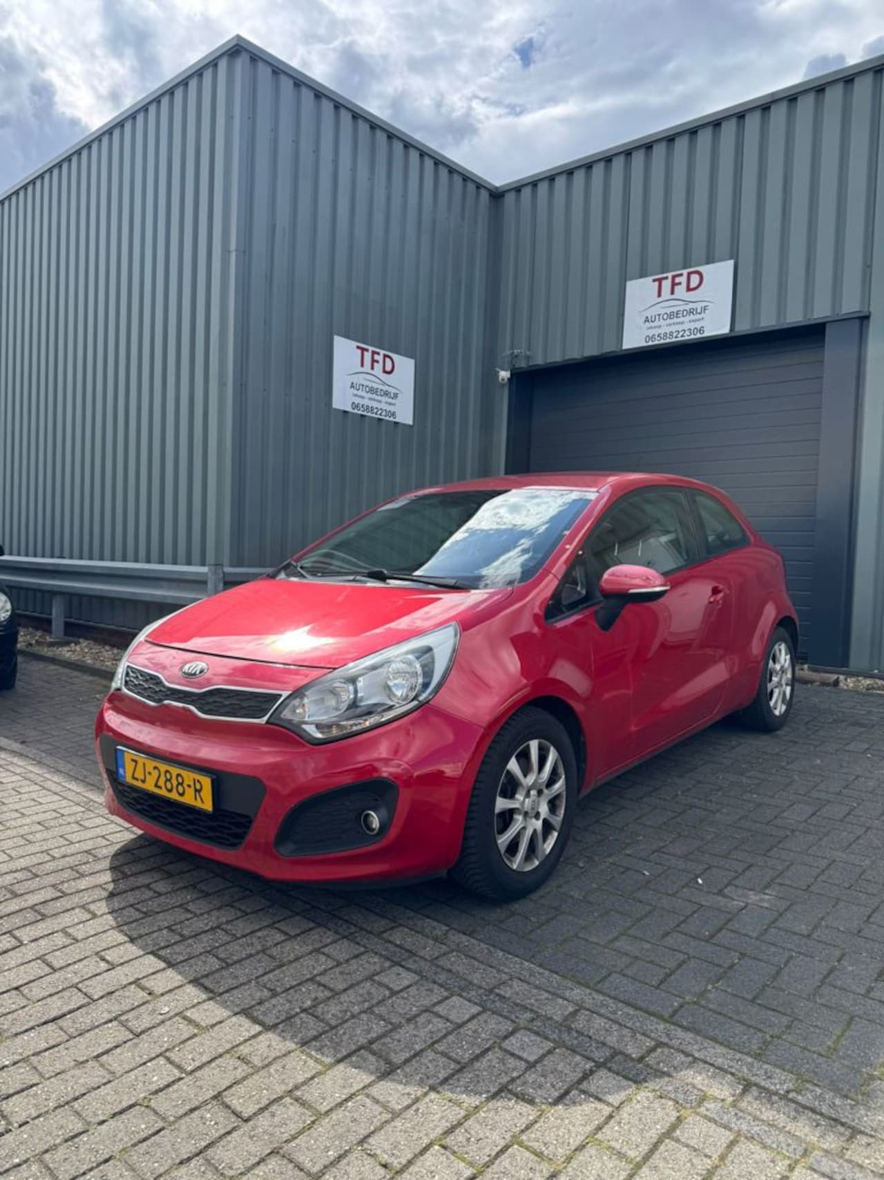 Kia Rio - 1.2 CVVT Super Pack 1.2 CVVT Super Pack - AutoWereld.nl