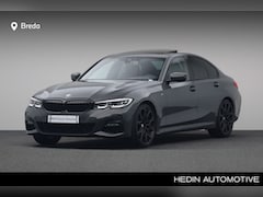 BMW 3-serie - 320i High Executive Edition | M-sport | DAB | Achteruitrijcamera | Leder | Stuur-/ Stoelve