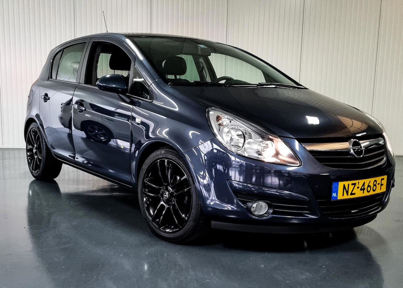 Opel Corsa - 1.4-16V Edition 1.4-16V Edition - AutoWereld.nl
