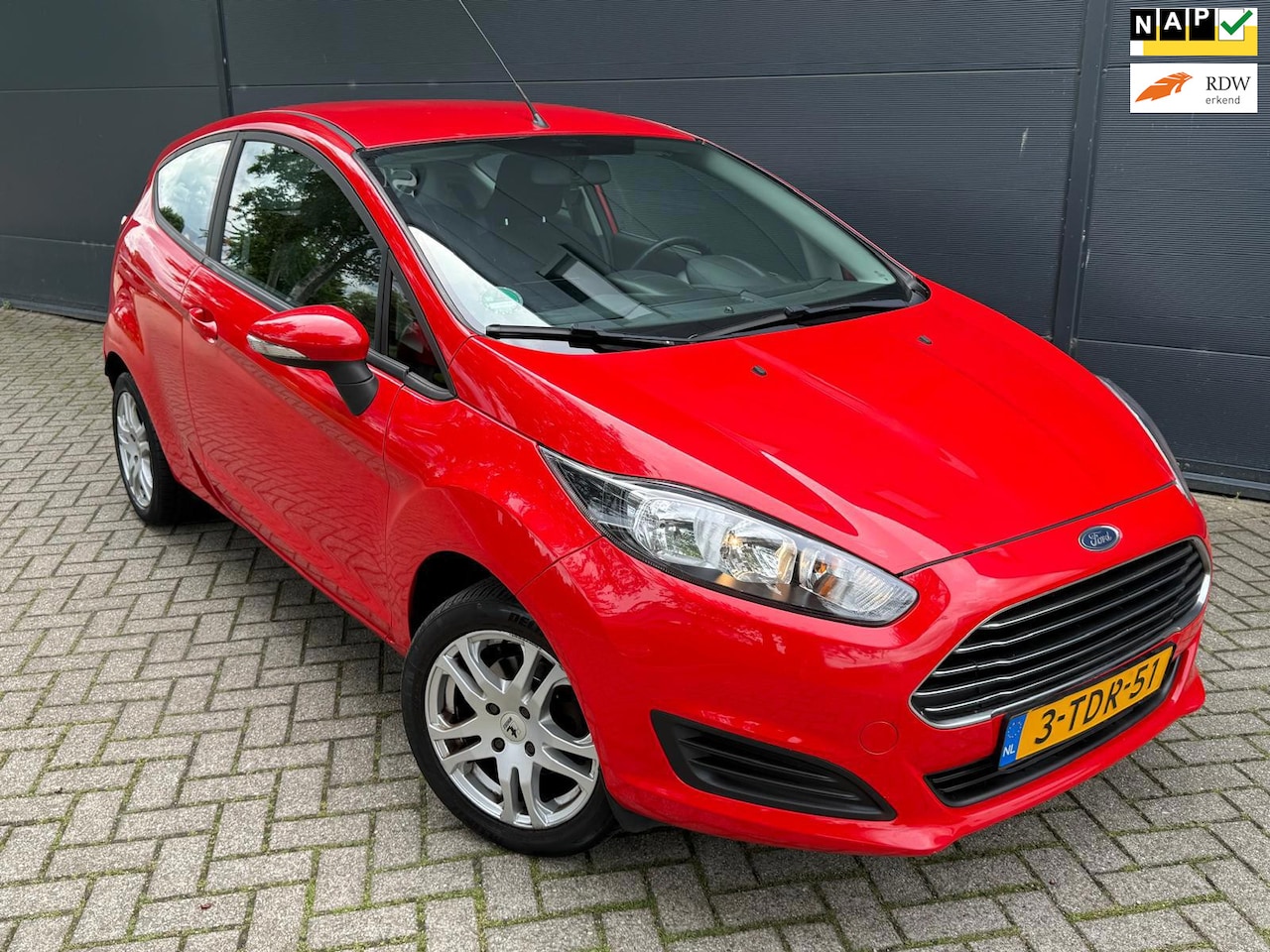 Ford Fiesta - 1.0 Style/Navi/bluetooth/Airco/ - AutoWereld.nl