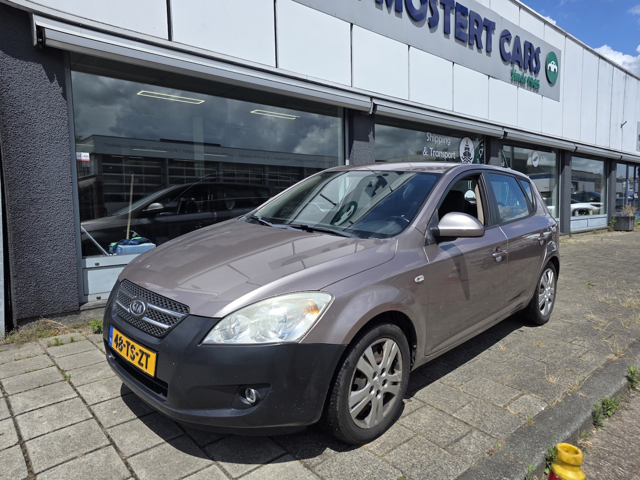 Kia Cee'd - 1.4 X-ecutive *Airco *Electr. Ramen *CV *Nette en goed rijdende auto *Bj.2007 - AutoWereld.nl