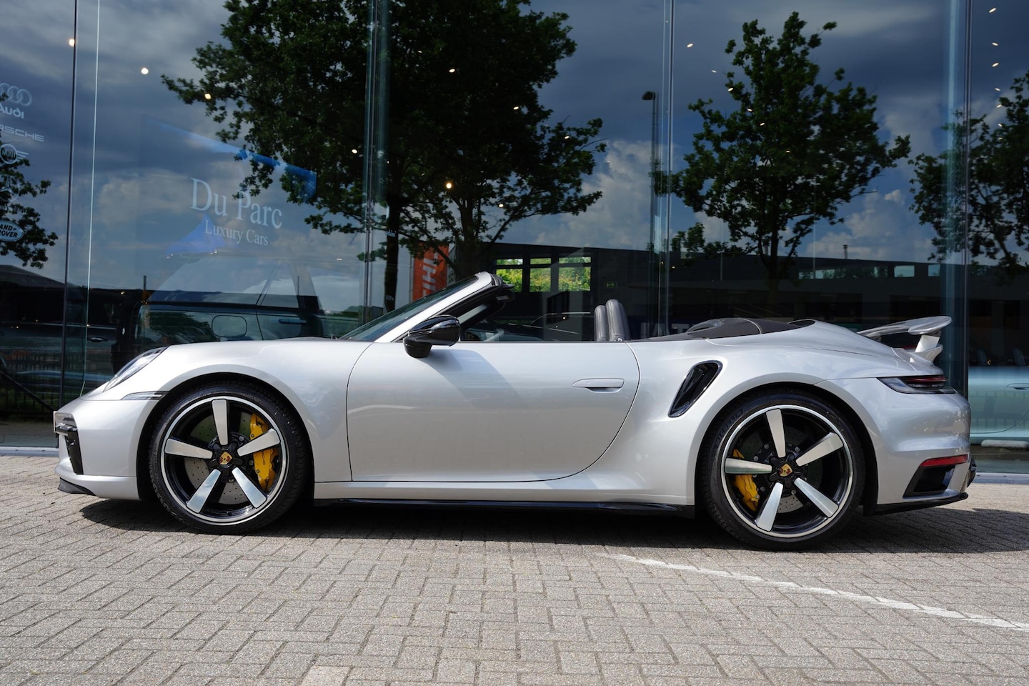 Porsche 911 Cabrio - 992 3.8 Turbo S GERESERVEERD - AutoWereld.nl