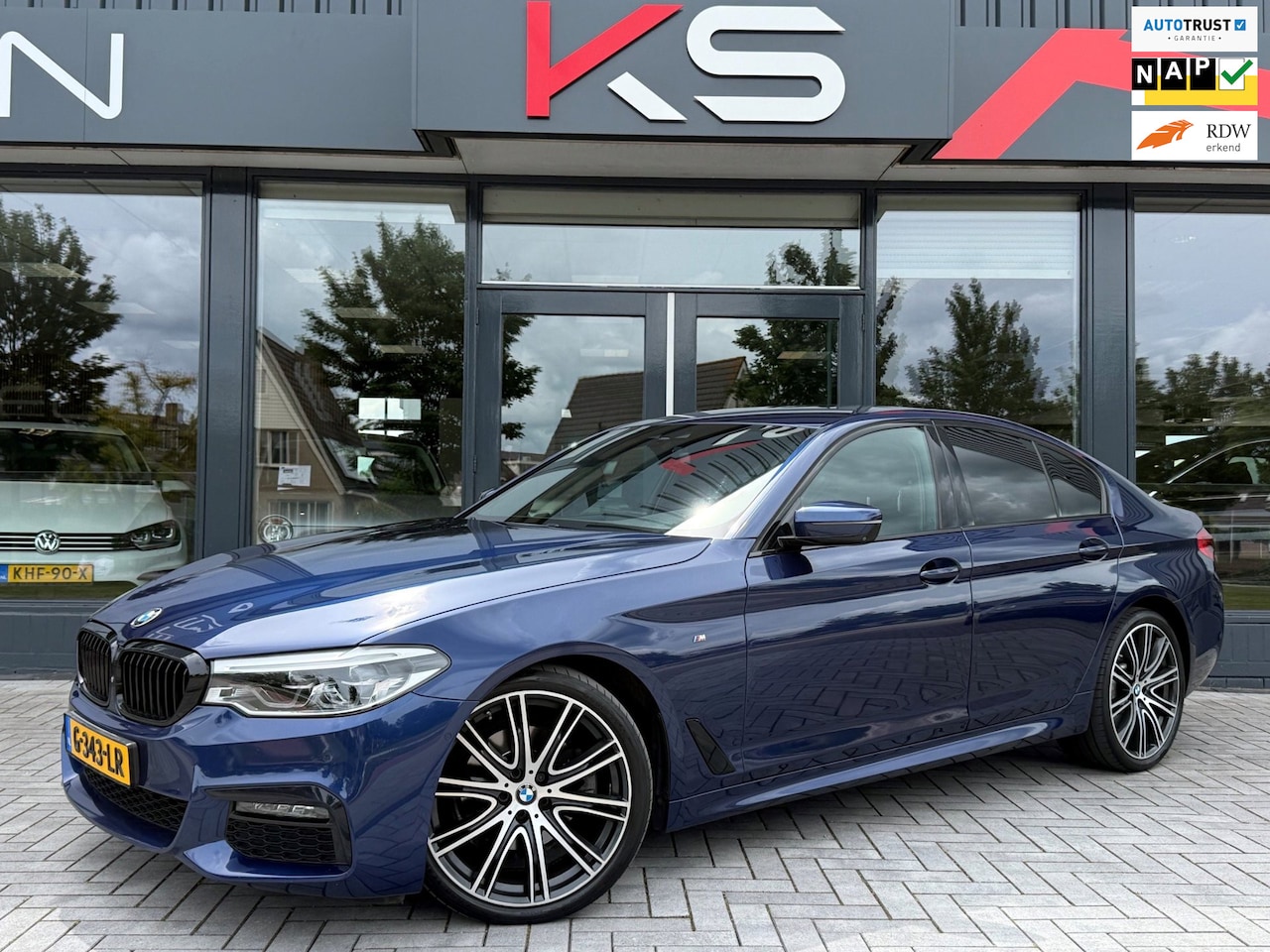 BMW 5-serie - 520i High Executive M Sport 20inch 360 Camera Nap - AutoWereld.nl