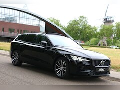 Volvo V60 - 2.0 T8 Plug-in R-Design Ultimate Dark Hybrid 335kW 456Pk AWD Aut Recharge Black Line Full
