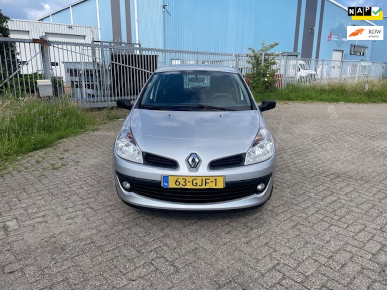 Renault Clio - 1.2-16V Special Line 1.2-16V Special Line - AutoWereld.nl