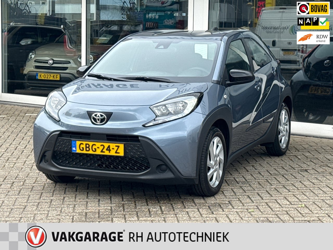 Toyota Aygo X - 1.0 VVT-i MT play 1.0 VVT-i MT Play - AutoWereld.nl