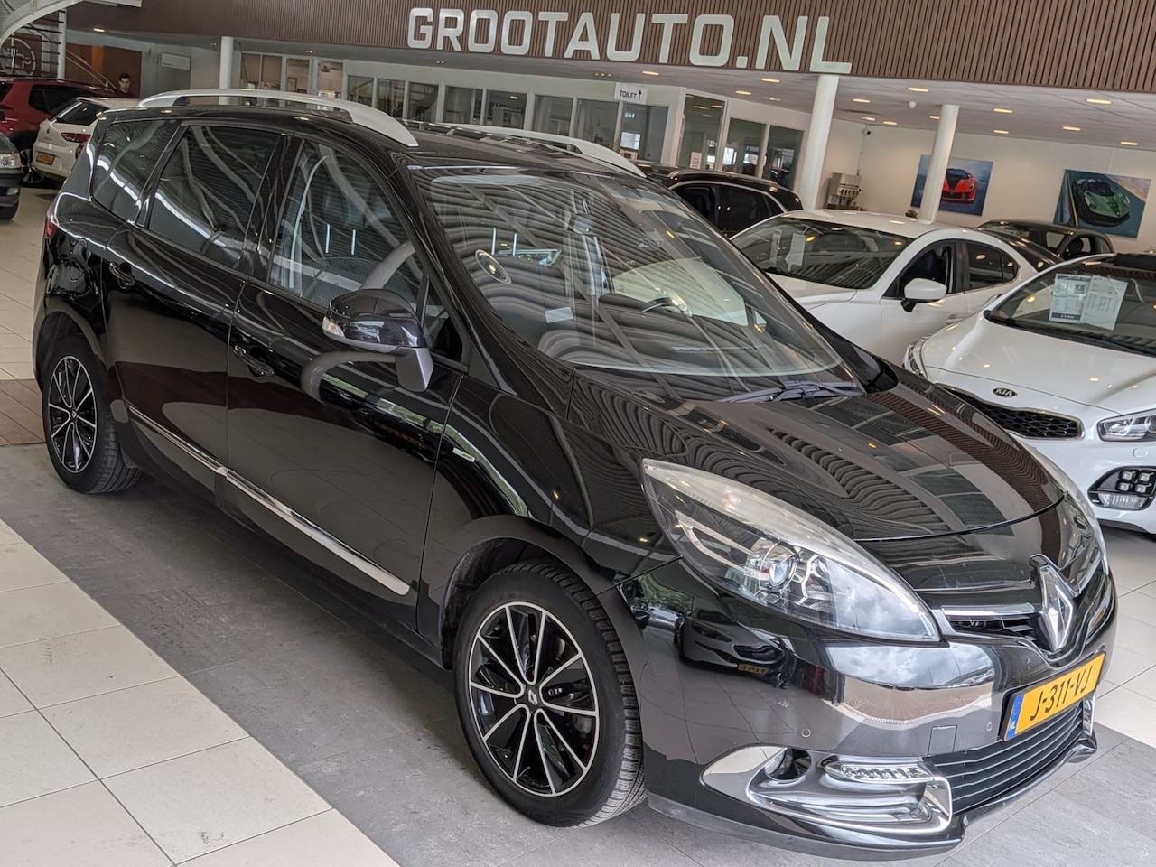Renault Grand Scénic - 1.2 TCe Bose Panoramadak, Airco, Cruise Control, Trekhaak, Stuurbekrachtiging - AutoWereld.nl