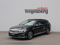 Volkswagen Passat Variant - 1.4 TSI PHEV GTE Trekhaak Pano Massage HU display