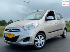 Hyundai i10 - 1.1 i-Drive Zeer Netjes 5 Deurs Weinig KM