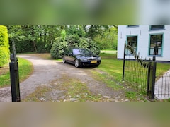 BMW 7-serie - 750i 750i-8 cilinder-zwart leer-airco-standkachel-alles-inruil mogelijk!!