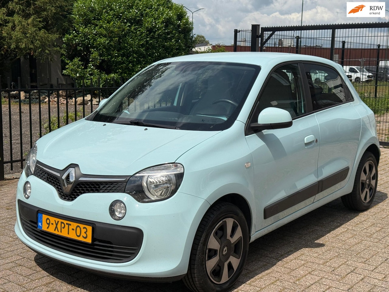 Renault Twingo - 1.0 SCe Expression Cruise incl beurt! - AutoWereld.nl