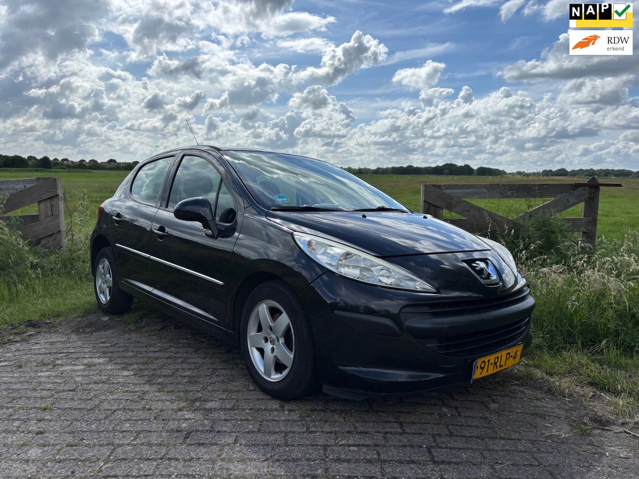 Peugeot 207 - 1.4 VTi Access 1.4 VTi Access - AutoWereld.nl