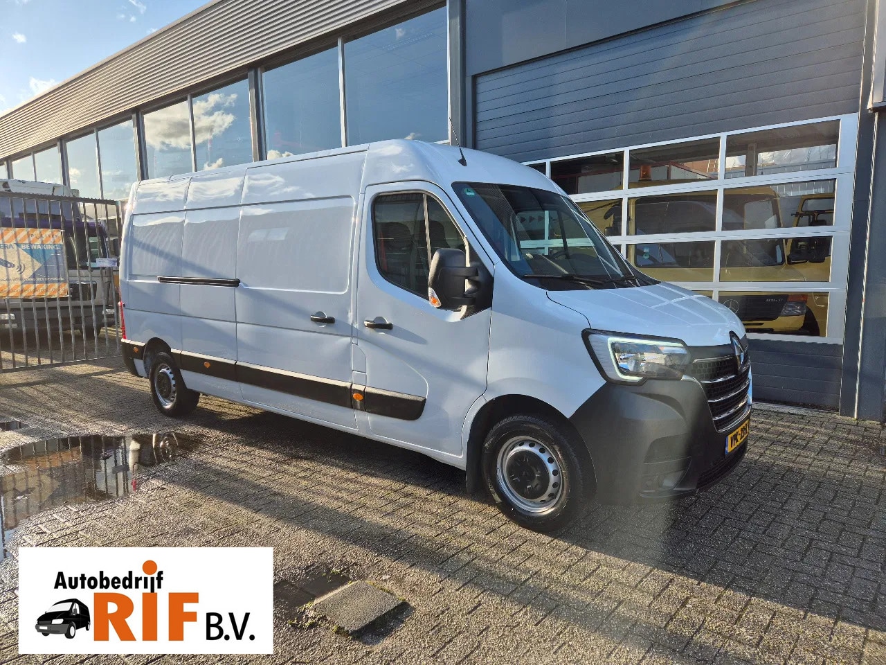 Renault Master - L3H2 2.3 DCI 150 PK EURO 6 - AutoWereld.nl