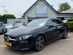 Mercedes-Benz A-klasse - 200 AUTOMAAT/WIDESCREEN/CAMERA/18INCH AMG