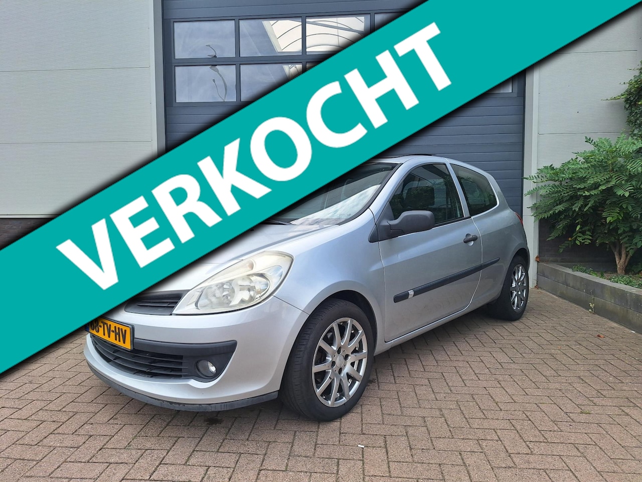 Renault Clio - | 1.2-16V Expression | Airco | Open dak | Dubbele panorama dak | - AutoWereld.nl