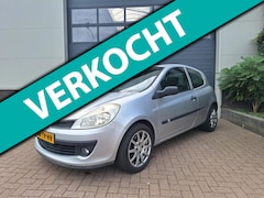 Renault Clio - | 1.2-16V Expression | Airco | Open dak | Dubbele panorama dak |
