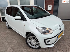 Volkswagen Up! - 1.0 high up / Navi / PDC / AUT / Cruise / Stoelverwarming