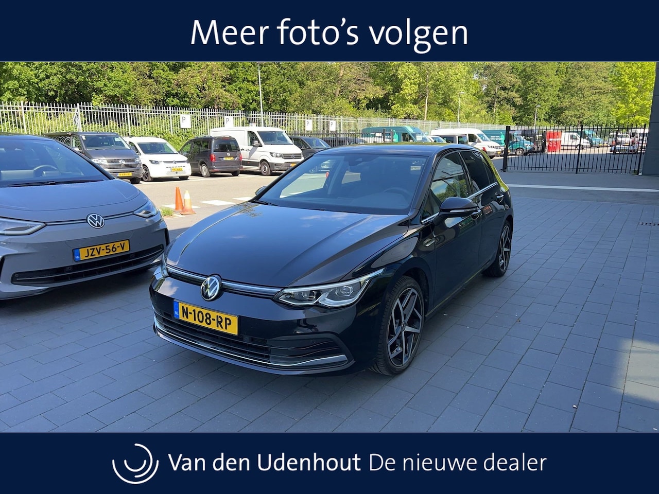 Volkswagen Golf - 1.5 eTSI 150pk Style DSG / Navigatie / Stoelverwarming / IQ Light / Camera - AutoWereld.nl