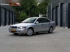 Volvo S40 - 2.0 Europa Prestige *Leder* Cruise* Stoelverwarming