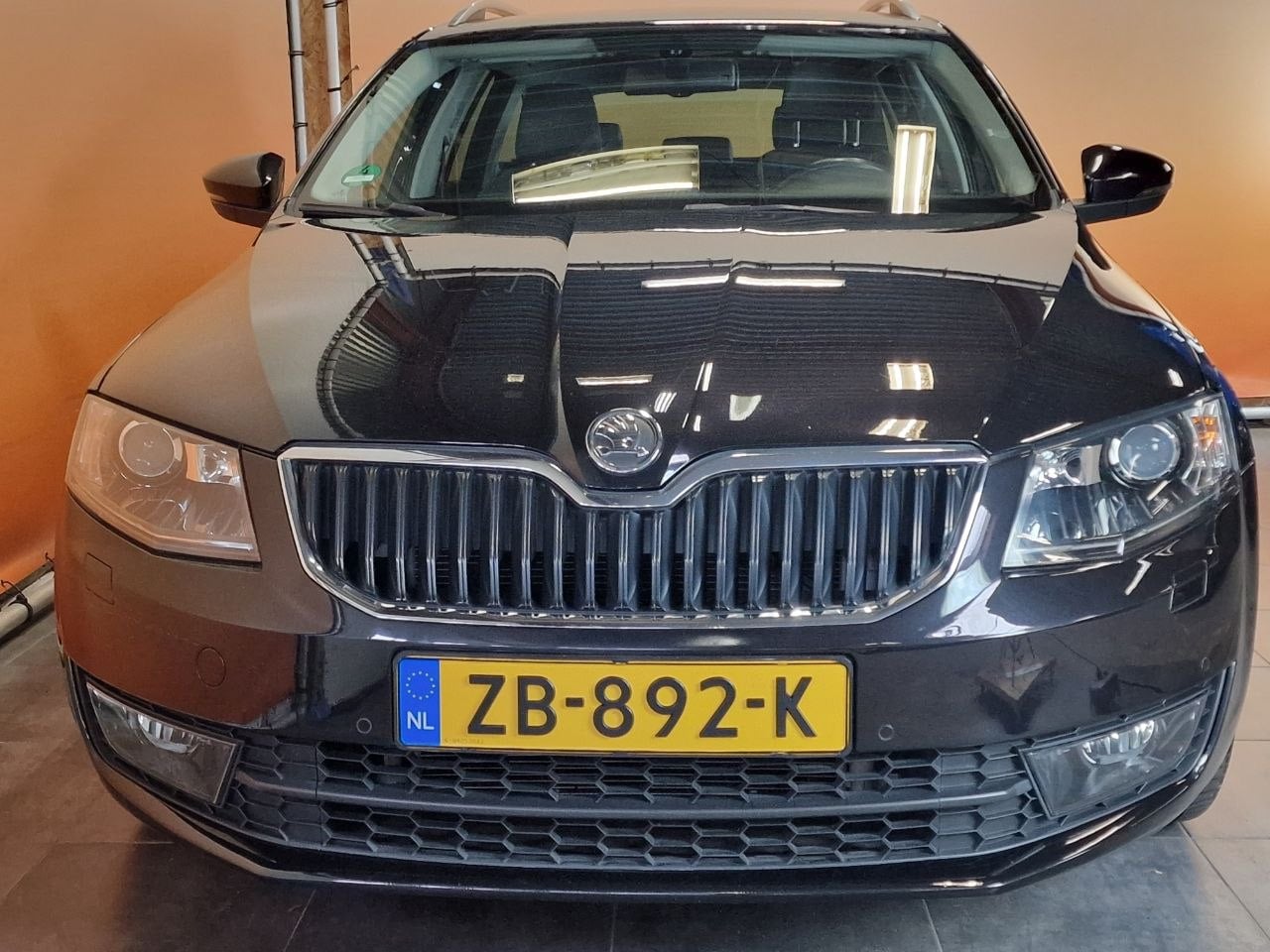 Skoda Octavia Combi - 1.4 TSI Greentech Elegance Businessline 1.4 TSI Greentech Elegance Businessline trekhaak | navi | pdc - AutoWereld.nl