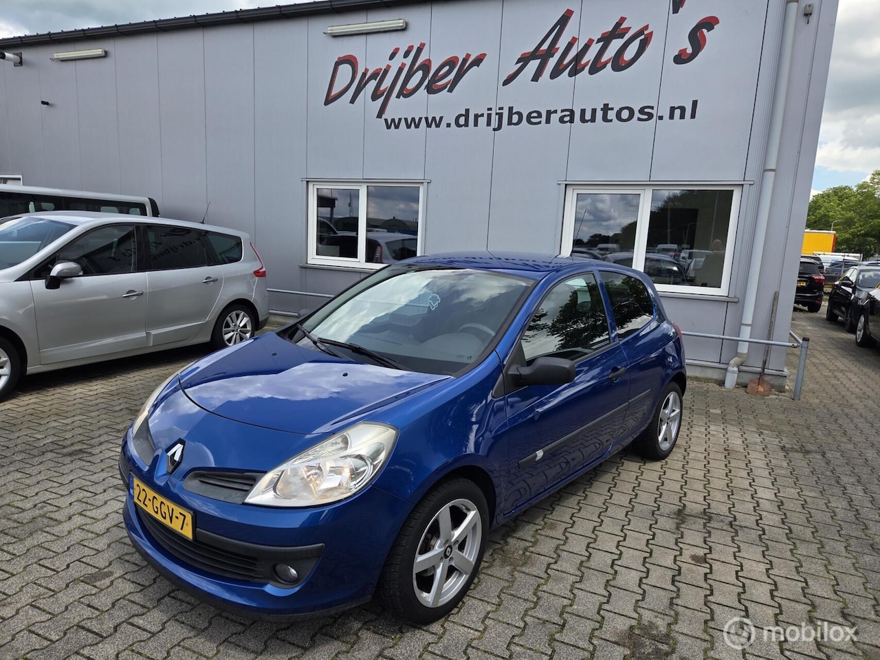 Renault Clio - 1.2-16V Authentique 1.2-16V Authentique - AutoWereld.nl
