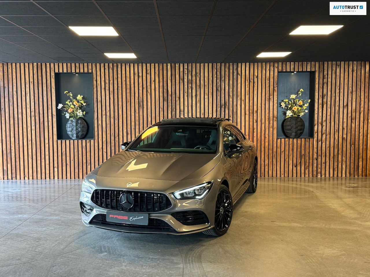 Mercedes-Benz CLA-Klasse - 250 e AMG Line / Pano / Keyless / Sfeerverlichting / Camera / Carplay / Stoelverwarming / - AutoWereld.nl