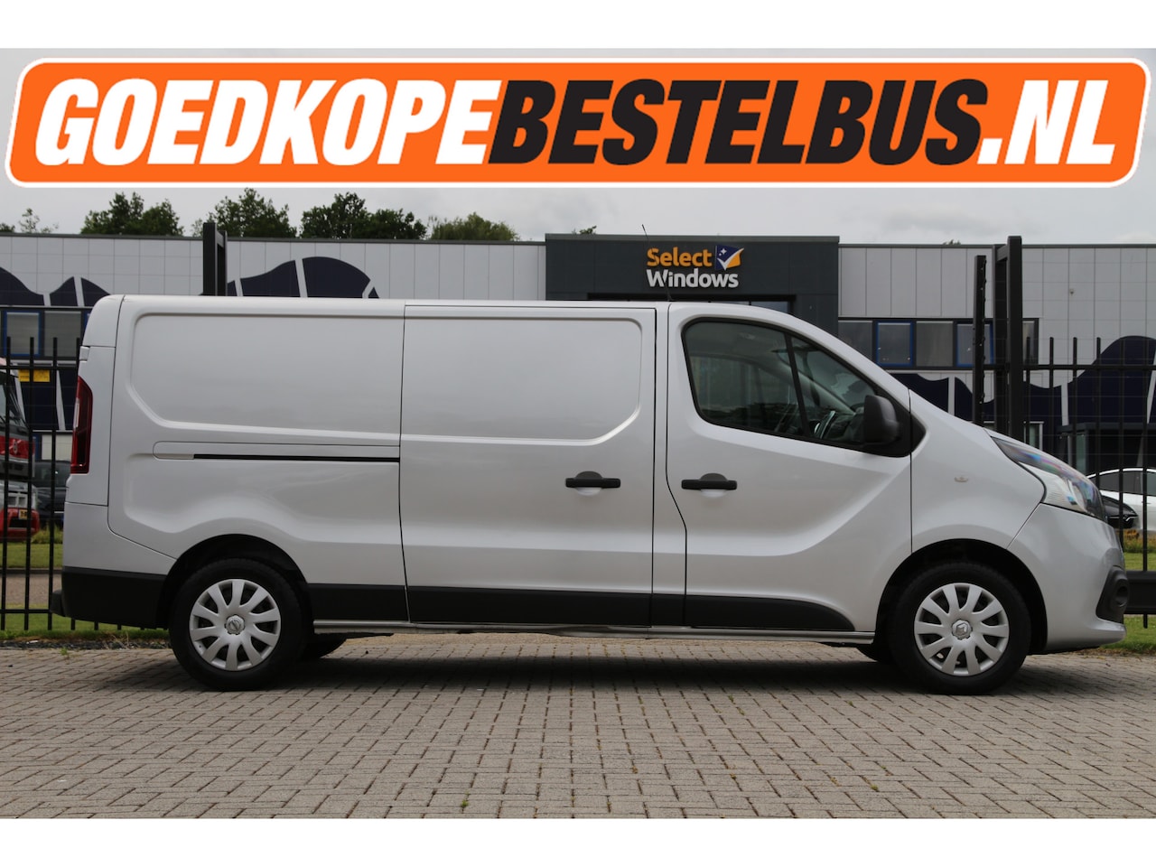Renault Trafic - 1.6 DCI 120PK / L2H1 / Euro 6 / Camera / Cruise / Airco.. - AutoWereld.nl