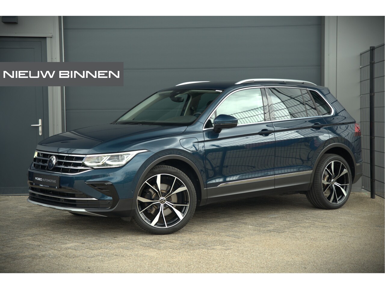 Volkswagen Tiguan - 1.4 TSI eHybrid Elegance Business | Stoelverwarming | Stuurverwarming | iQ Light | Adaptiv - AutoWereld.nl