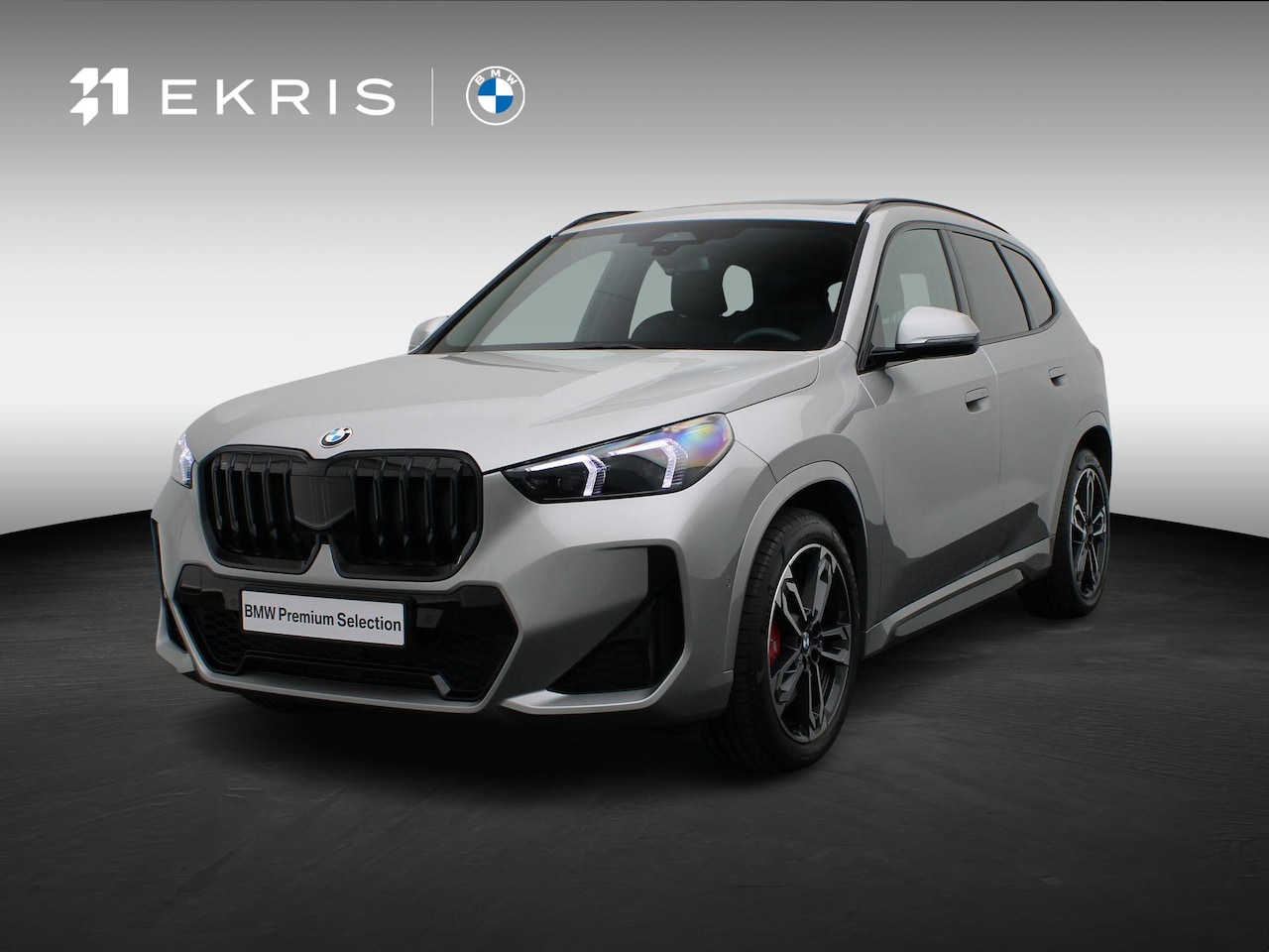 BMW X1 - sDrive18i M Sportpakket Pro | Premium Pack | Travel Pack | Trekhaak | Panoramadak | Drivin - AutoWereld.nl